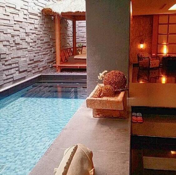 Orient Luxury Villa Motel