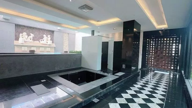 Orient Luxury Villa Motel