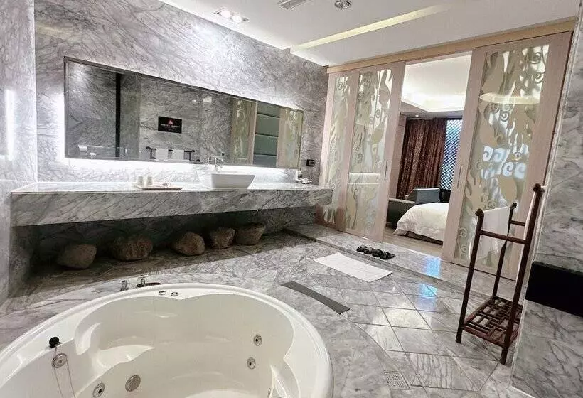 Orient Luxury Villa Motel