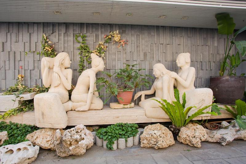 Orient Luxury Villa Motel