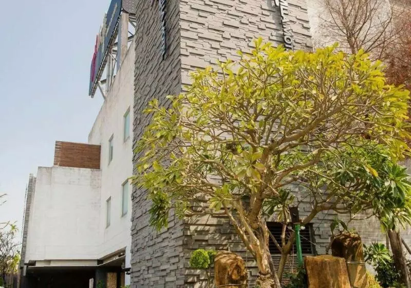 Orient Luxury Villa Motel