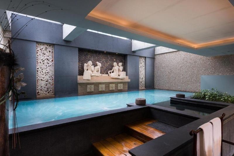 Orient Luxury Villa Motel