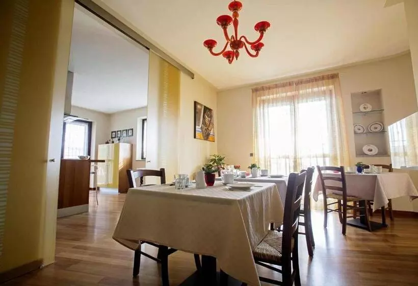 Hotelli B&b La Frola