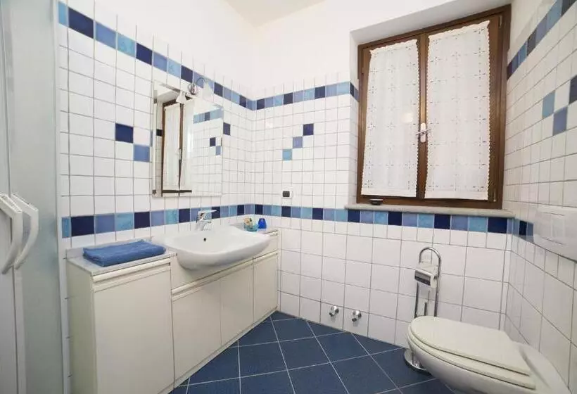 Hotelli B&b La Frola