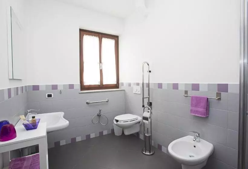 Hotelli B&b La Frola