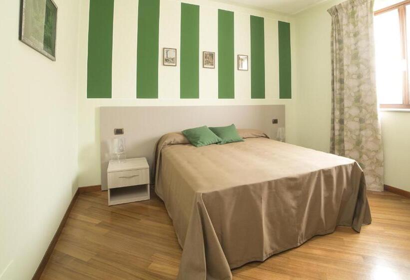 Отель B&b La Frola