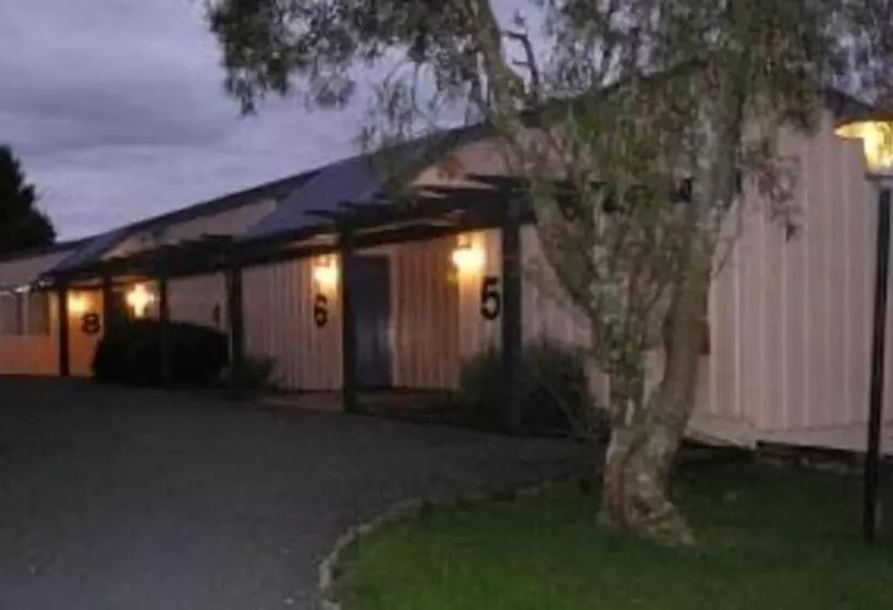 Hotelli Caves Motor Inn