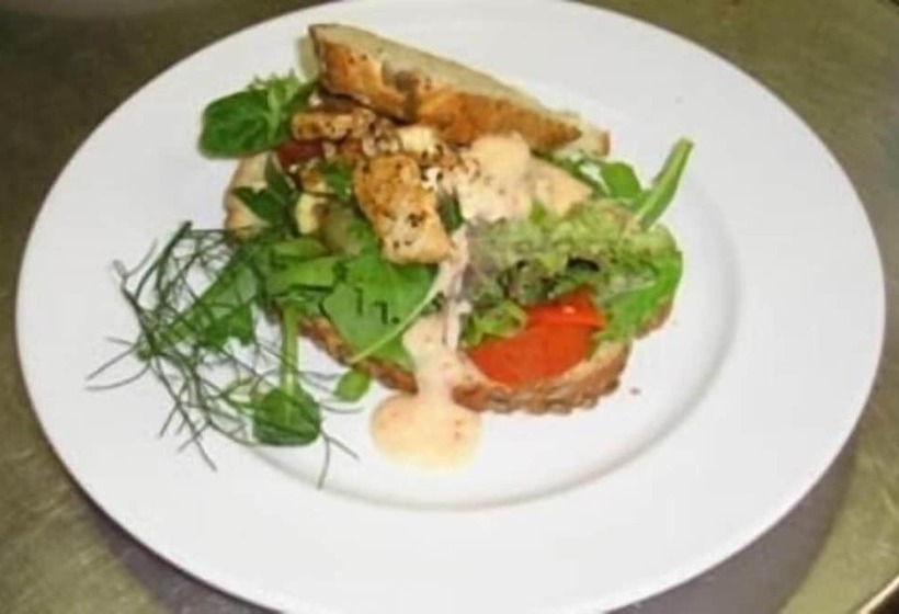 호텔 Caves Motor Inn