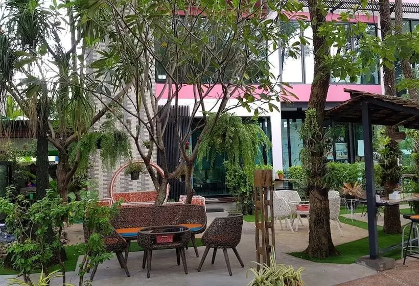 هتل Coffee Station Hostel