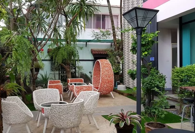 هتل Coffee Station Hostel