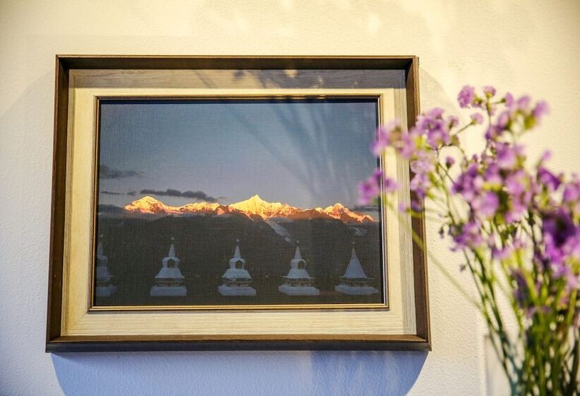 فندق Energy Healing Space Inn