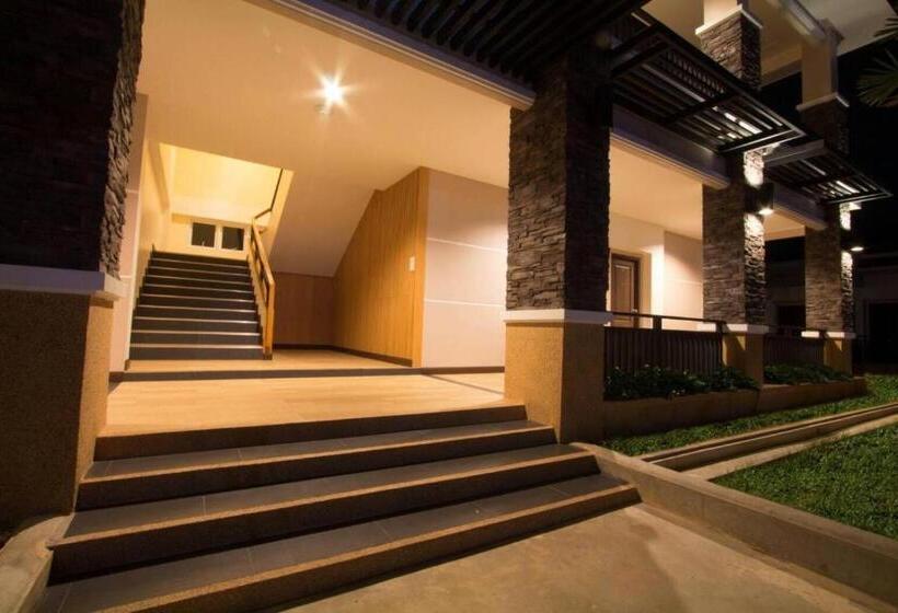 Отель Fortune Surin