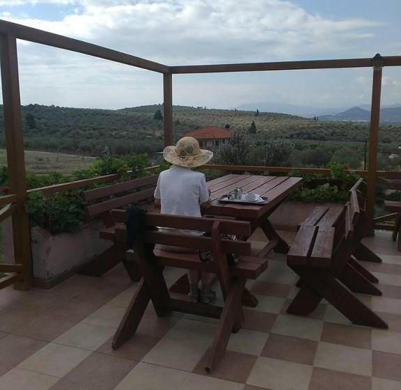 בית מלון כפרי La Petite Planete