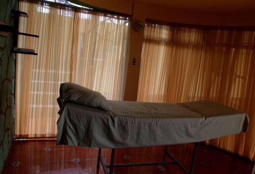 هتل La Ribiera Del Lago Peten Itza