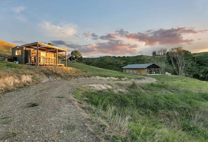 Hotelli Luxury Under Canvas