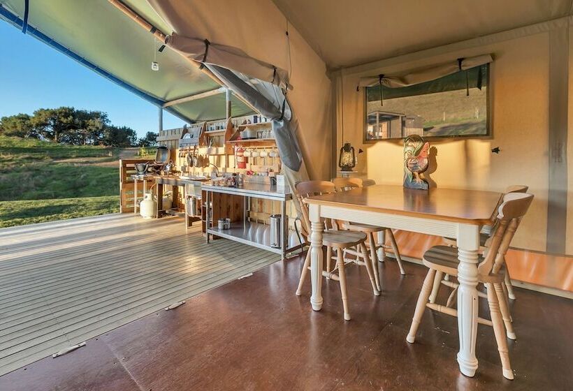 호텔 Luxury Under Canvas