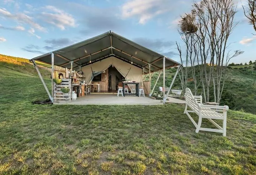 Hotelli Luxury Under Canvas