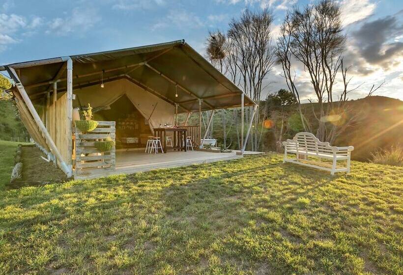 호텔 Luxury Under Canvas