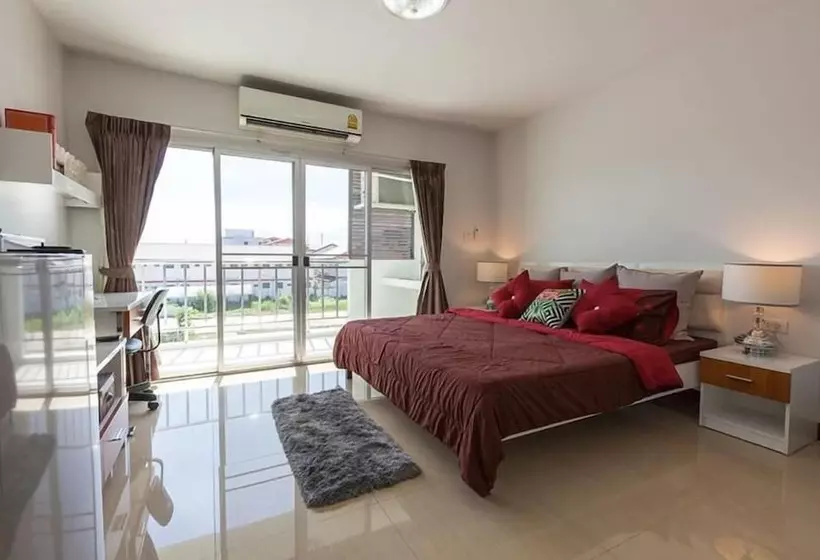 Hotelli Taweesuk Residence