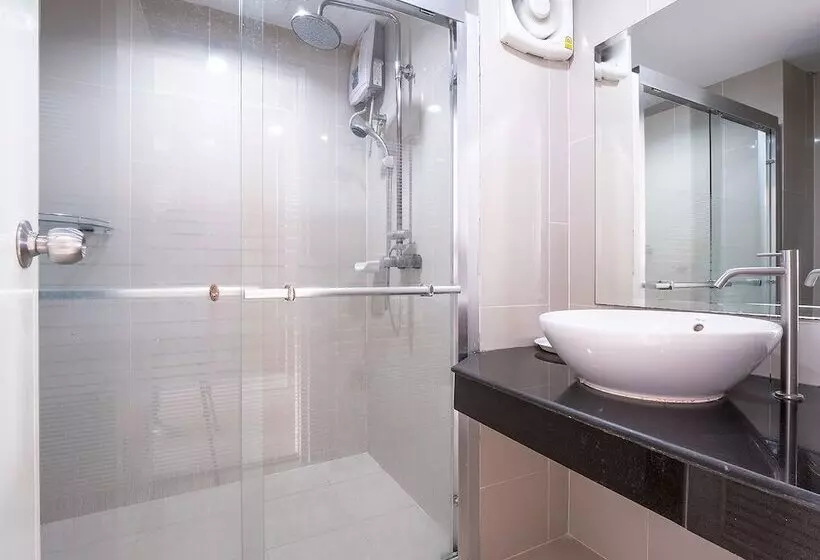 Hotelli Taweesuk Residence