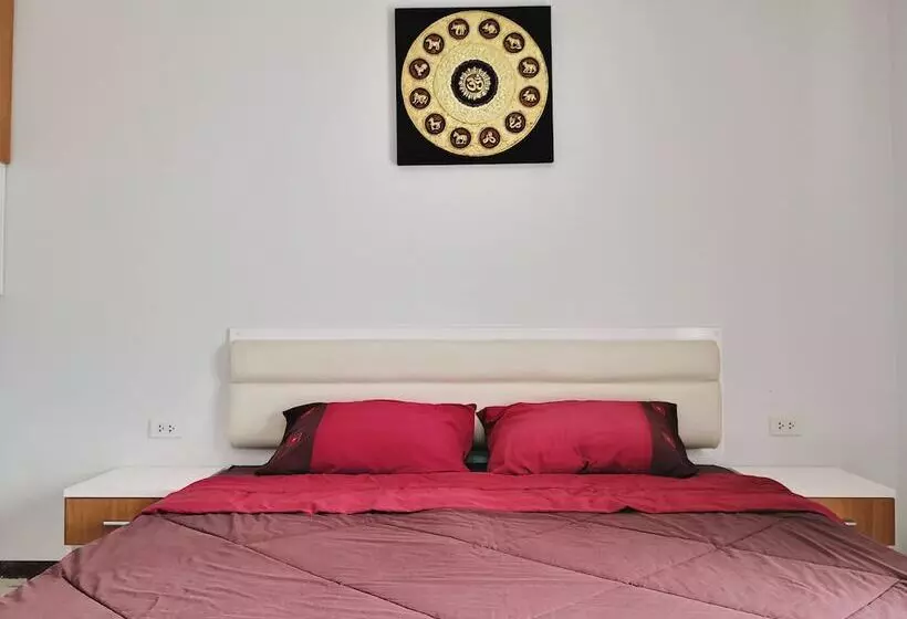 Hotelli Taweesuk Residence