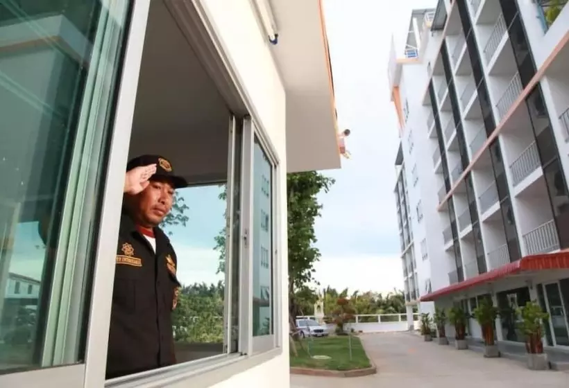 Hotelli Taweesuk Residence