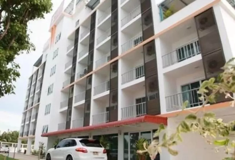 Hotelli Taweesuk Residence