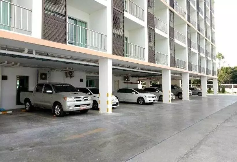 Hotelli Taweesuk Residence