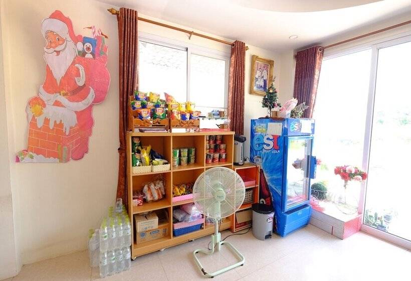 ホテル Vickview Place