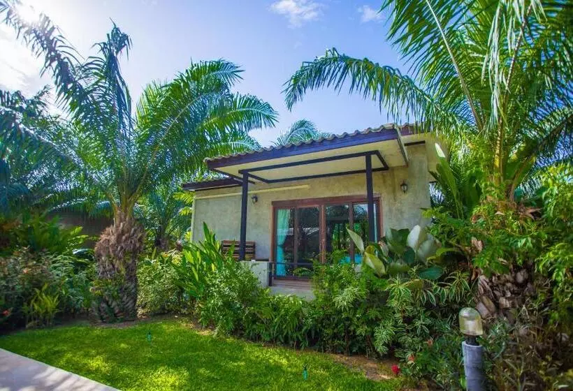 Palm Pran Resort