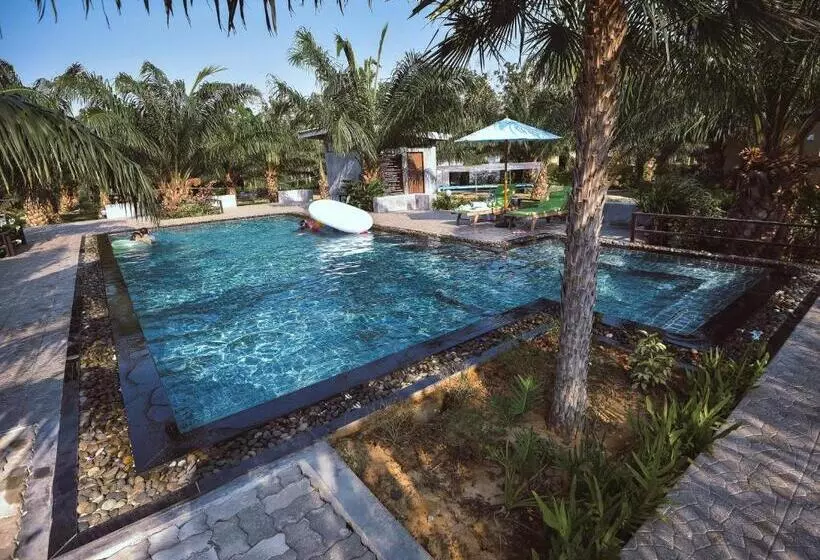 Palm Pran Resort