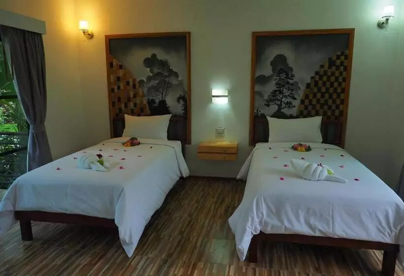 Palm Pran Resort
