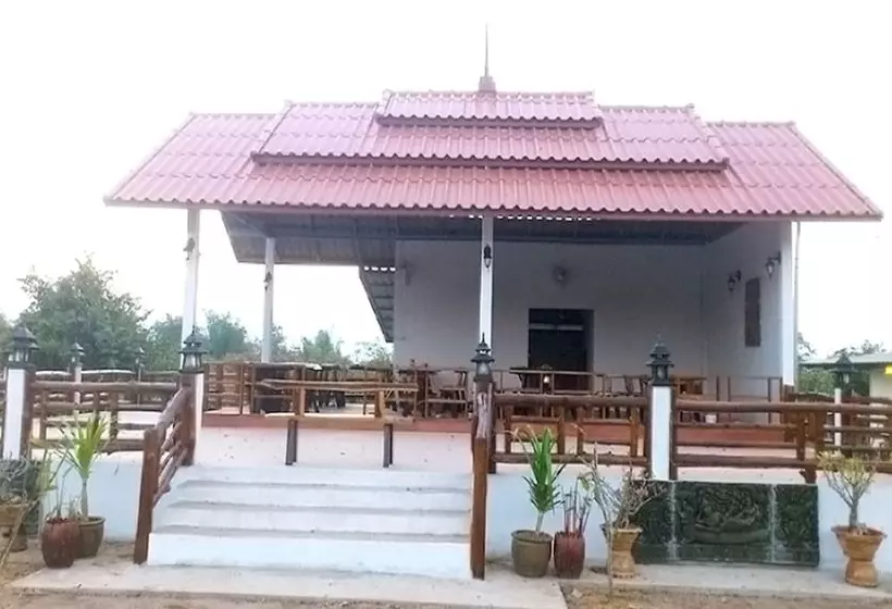 Suanlamyai Resort