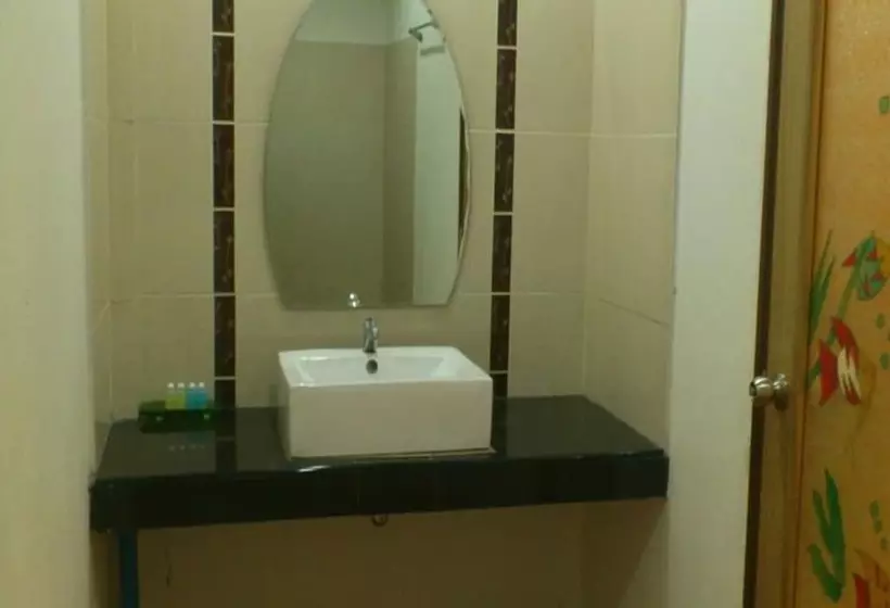 Suanlamyai Resort