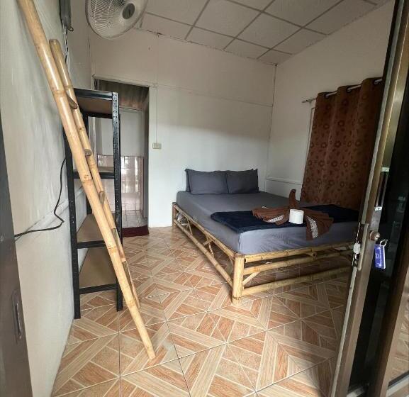 Haad Chao Phao Resort