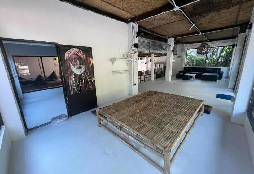 Haad Chao Phao Resort