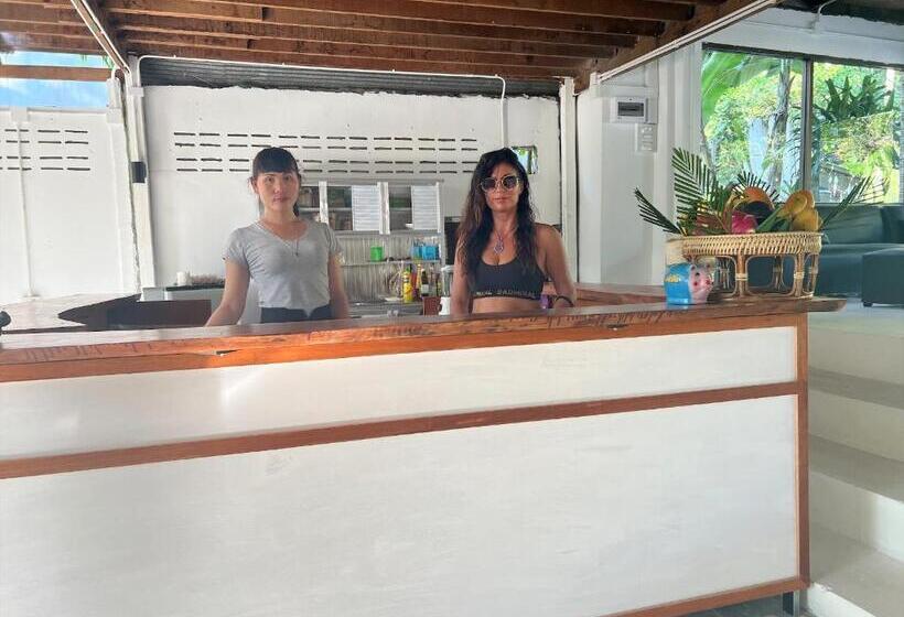 Haad Chao Phao Resort