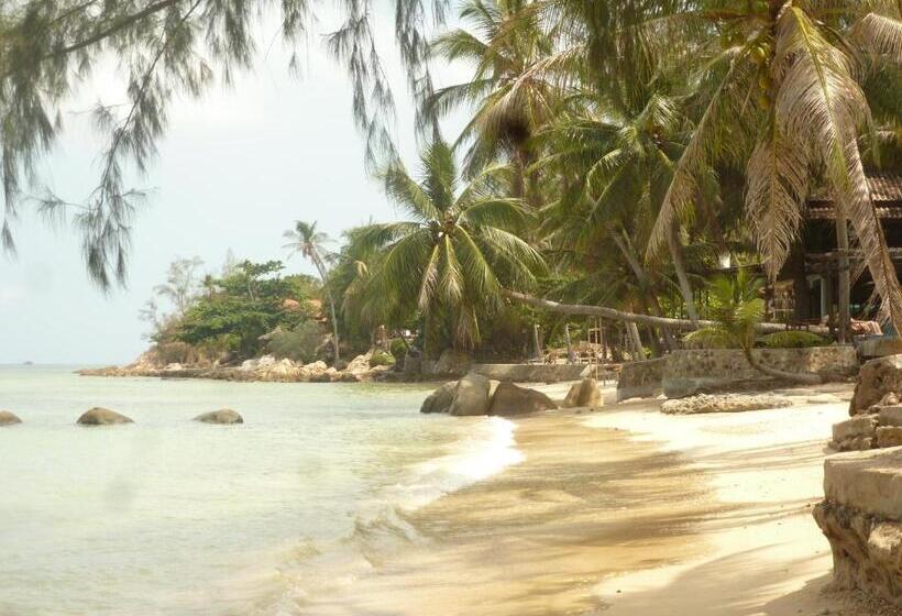 Haad Chao Phao Resort