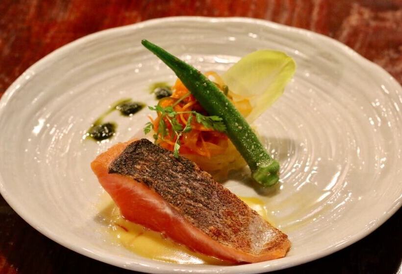 Hotel Spa Lodge Redwood Inn