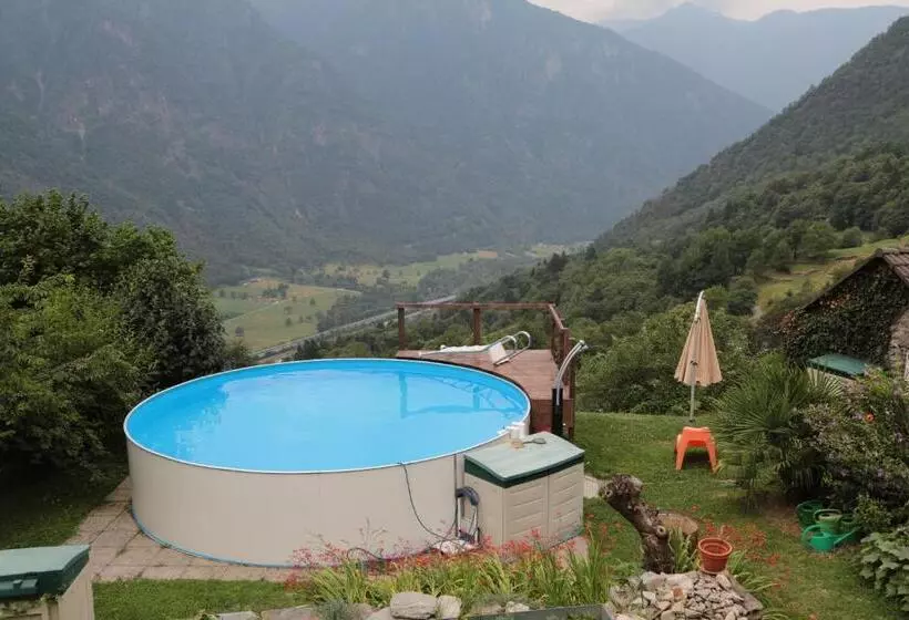 Aamiaismajoitus (B&B) Casa Dosc