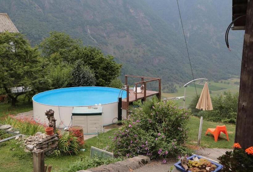 مبيت وإفطار Casa Dosc