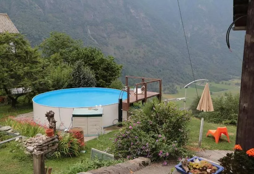 Aamiaismajoitus (B&B) Casa Dosc