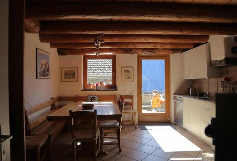 مبيت وإفطار Casa Dosc