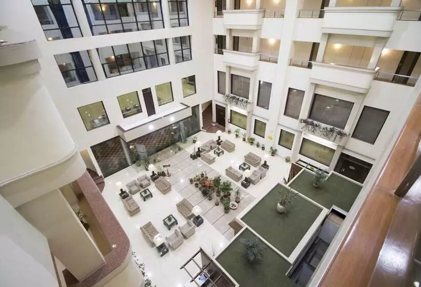 Hotelli Grand International