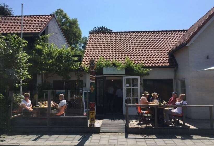 The Bliss Hotel Kitchen & Deli