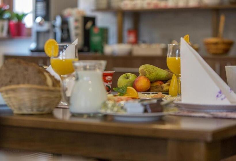 مبيت وإفطار Rooms Imperial House