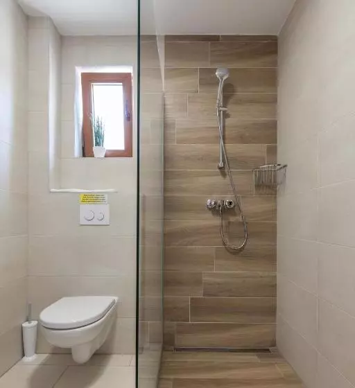 تختخواب و صبحانه Rooms Imperial House