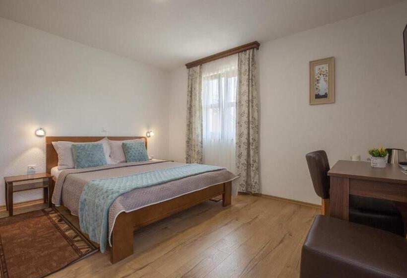 مبيت وإفطار Rooms Imperial House