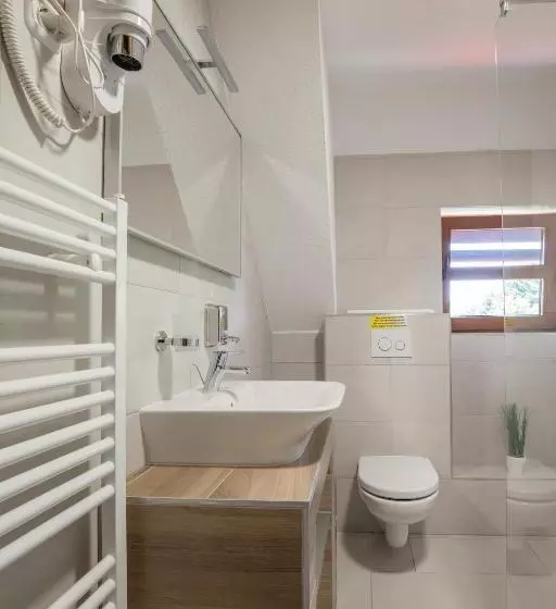 تختخواب و صبحانه Rooms Imperial House