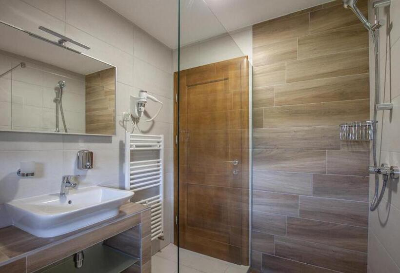 مبيت وإفطار Rooms Imperial House